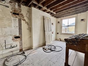 Photo 5- click for photo gallery